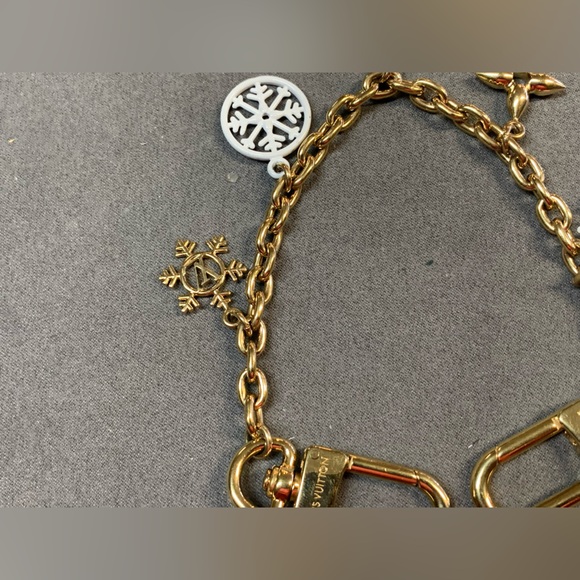 Louis Vuitton Vivienne Ice Skate Chain Bag Charm M01440 - Picture 8 of 16